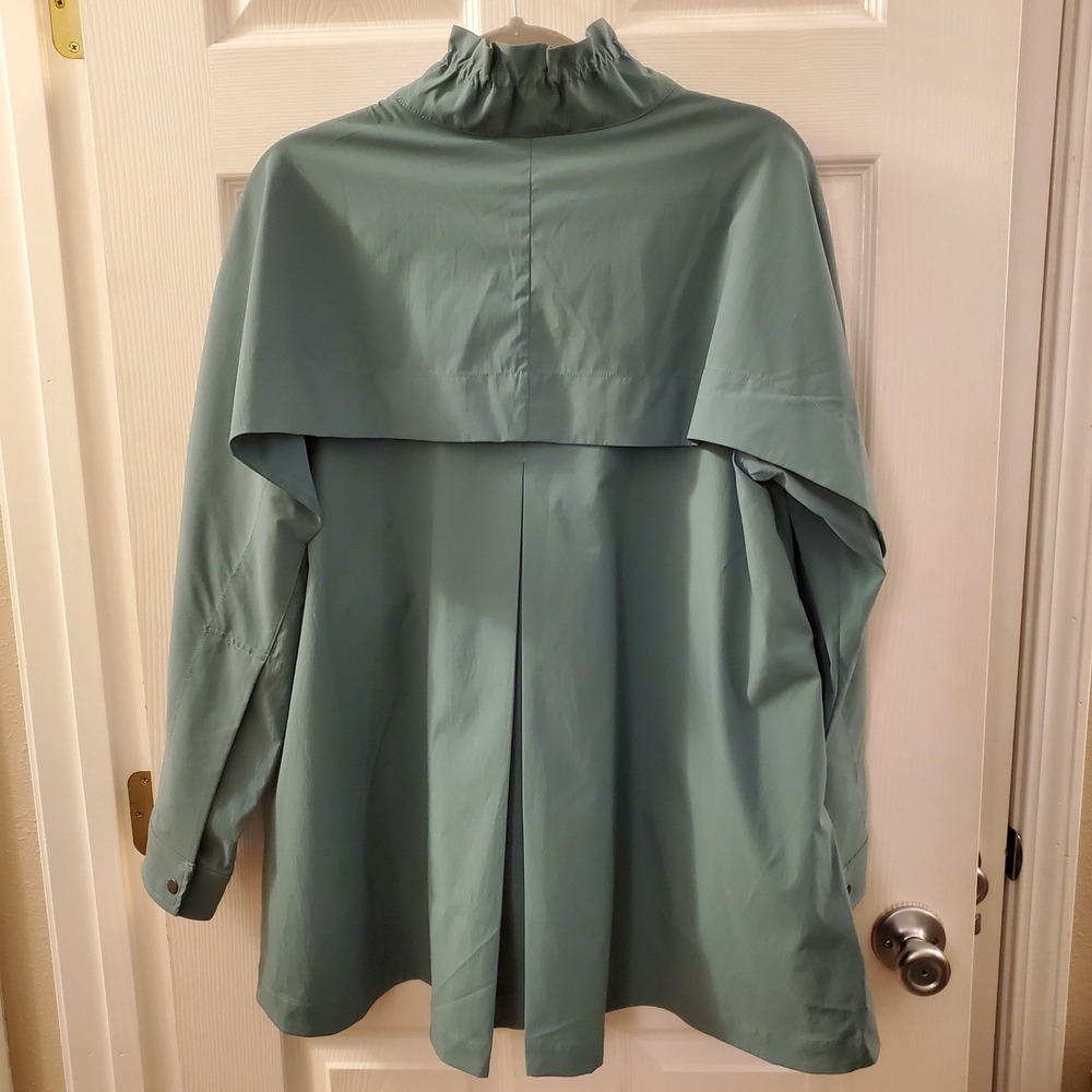 NWT! Athleta Med Advantage Poplin Top Teal Breathable light Jacket Travel Hi-Low - Picture 6 of 14